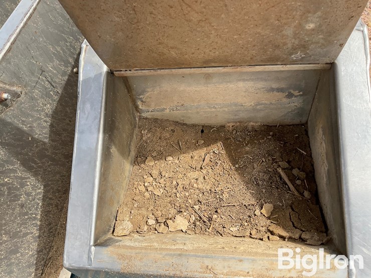 hog-water-troughs-image-14