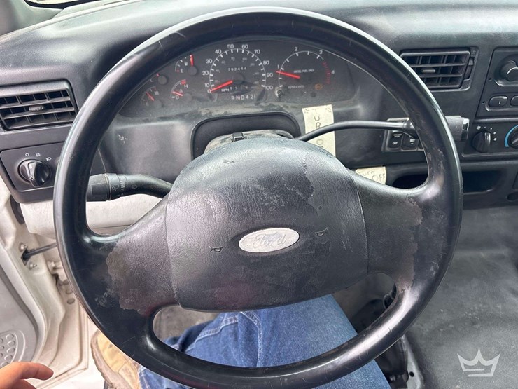2004-ford-f650-image-13