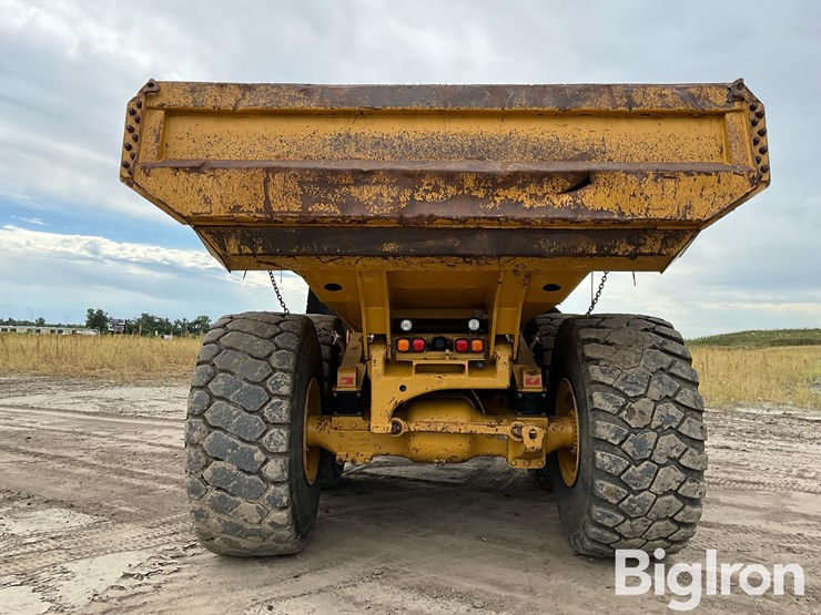 2013-caterpillar-740b-image-6