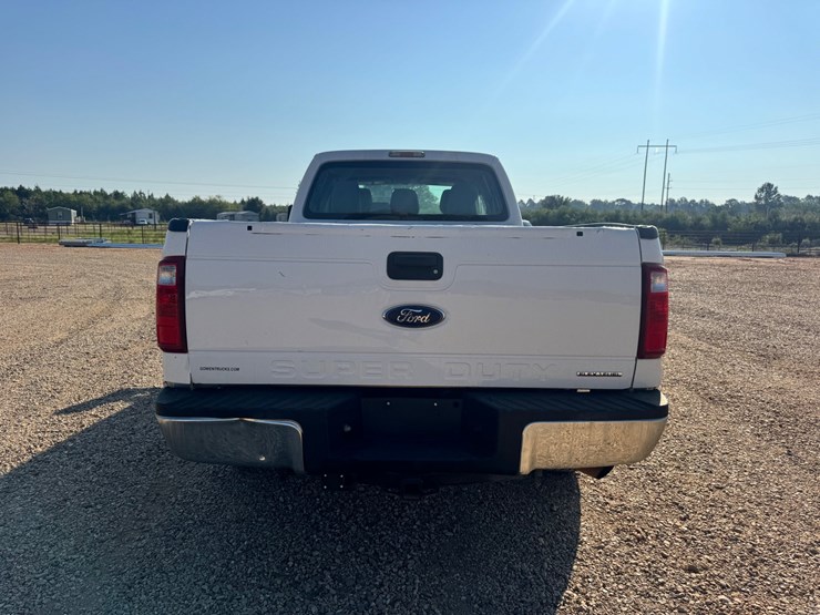 2014-ford-f250-xl-image-4