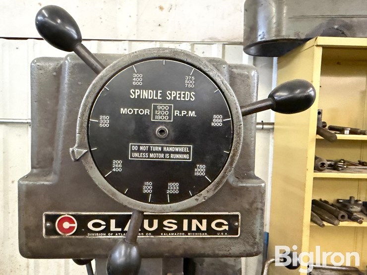 clausing-22v-drill-press-image-17