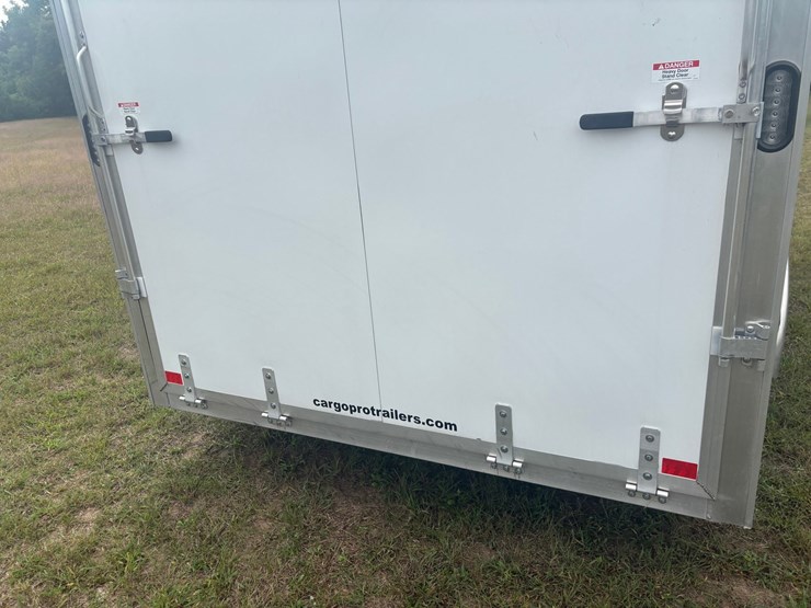 #2338-•-2022-stealth-16'-enclosed-trailer-image-3