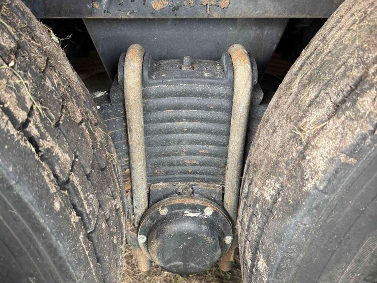 2000-mack-rd690s-image-24