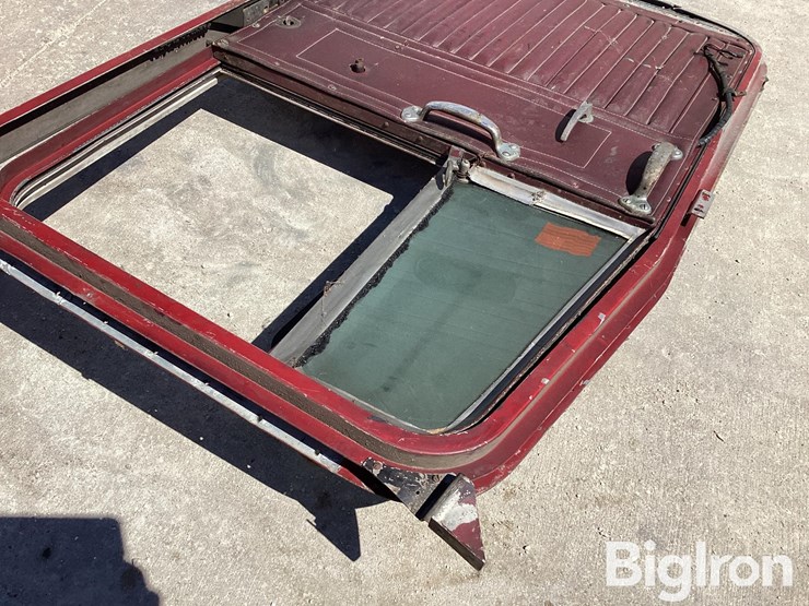 kenworth-pre-1972-top-handle-front-passenger-side-door-image-13