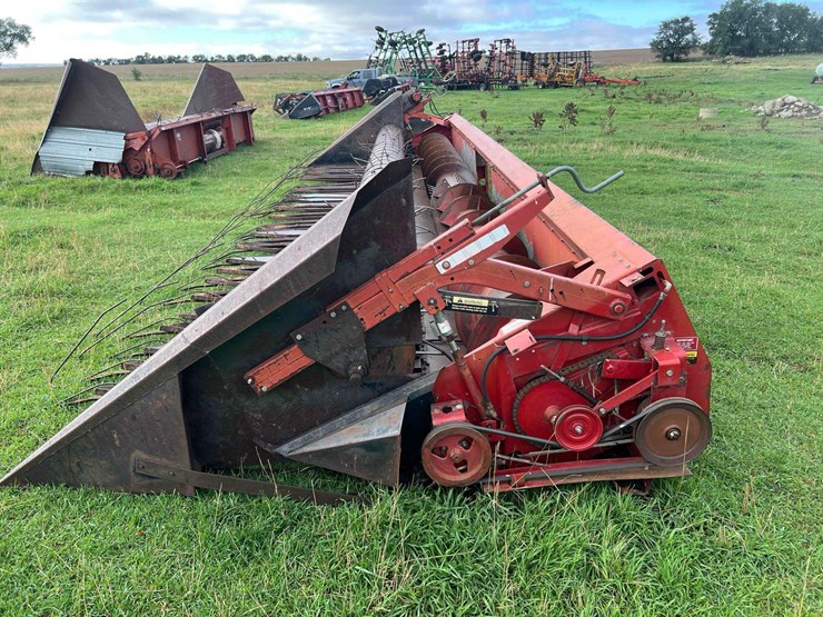1986-case-ih-1010-image-9