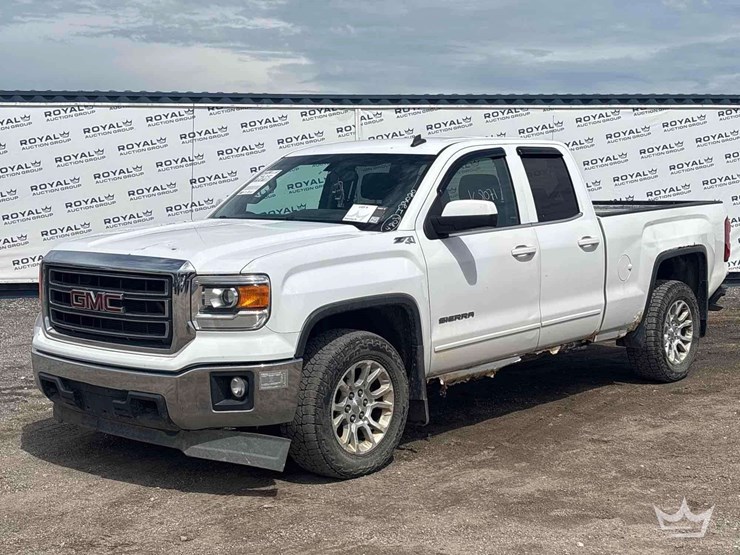 2014-gmc-sierra-1500-4x4-crew-cab-pickup-truck-image-1