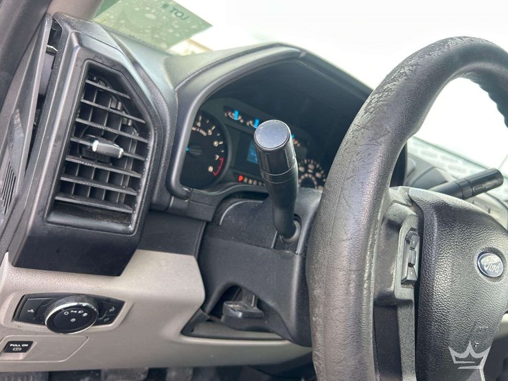 2017-ford-f150-image-13