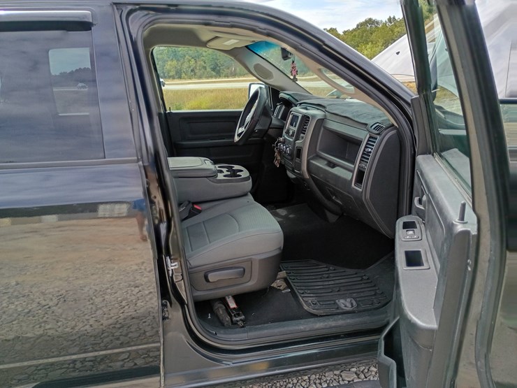 2018-dodge-1500-image-33