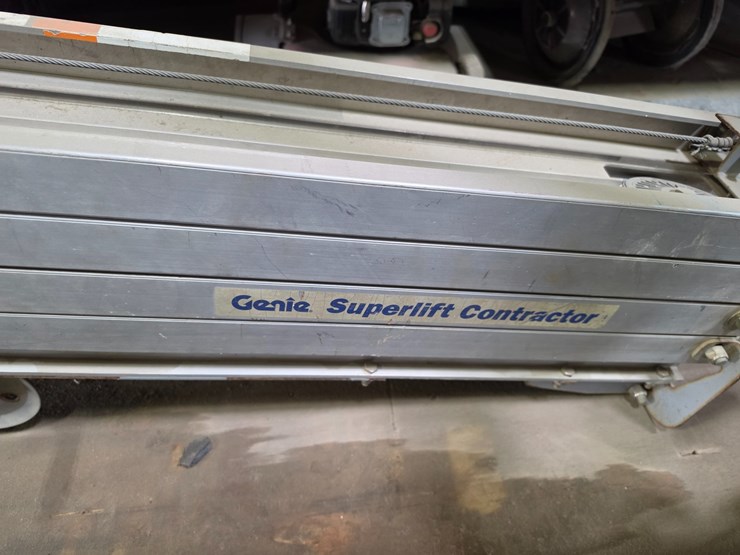 #25315-•-genie-super-lift-slc-24-image-2