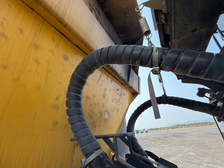 2018-komatsu-hm400-5-image-32