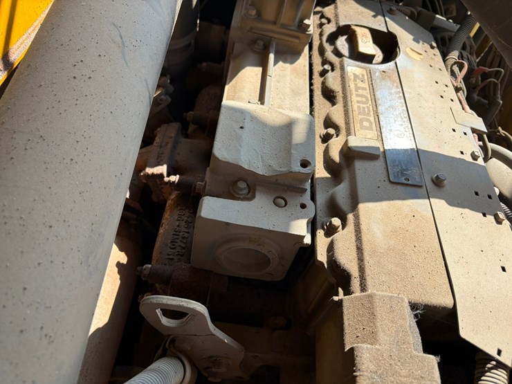 #2410-•-2015-sakia-sw880-double-drum-smooth-roller-compactor-image-42