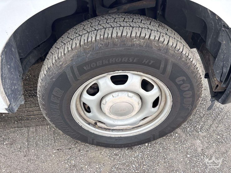 2017-ford-f150-image-24