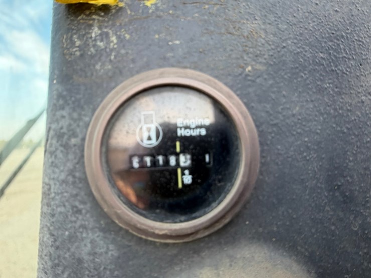 2000-new-holland-rg80-image-63