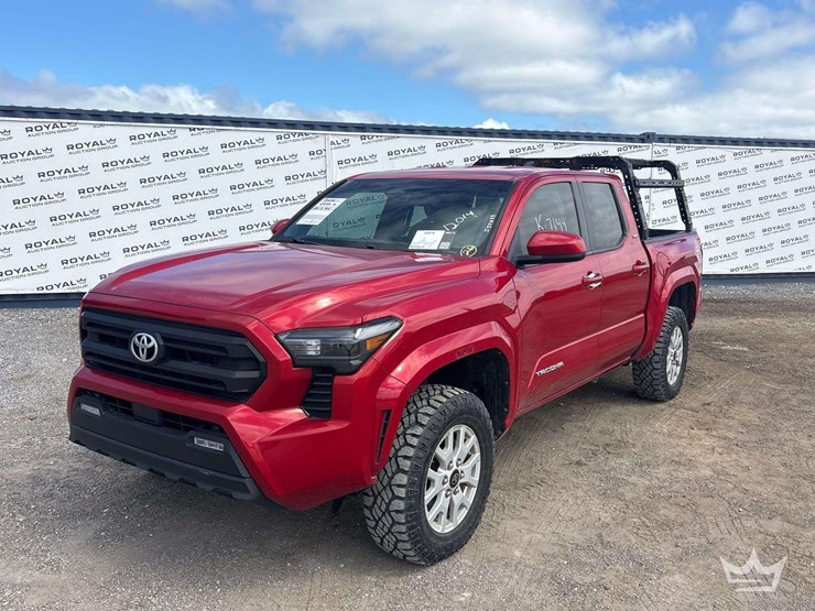 2024-toyota-tacoma-image-1
