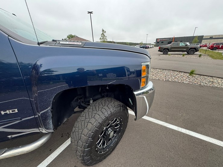 2009-chevrolet-2500-image-24