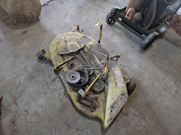 #8779-•-john-deere-mower-deck-image-3