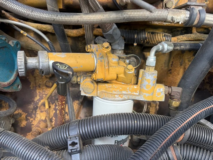 2007-caterpillar-c15-image-18