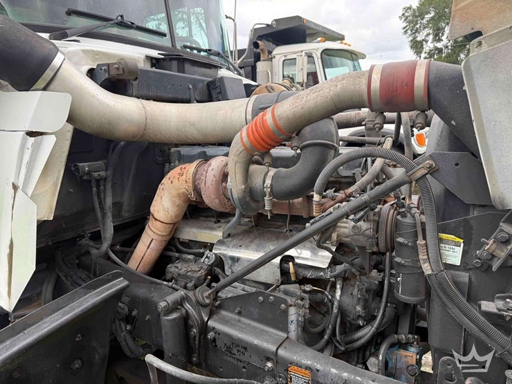 2000-mack-rd690s-image-7