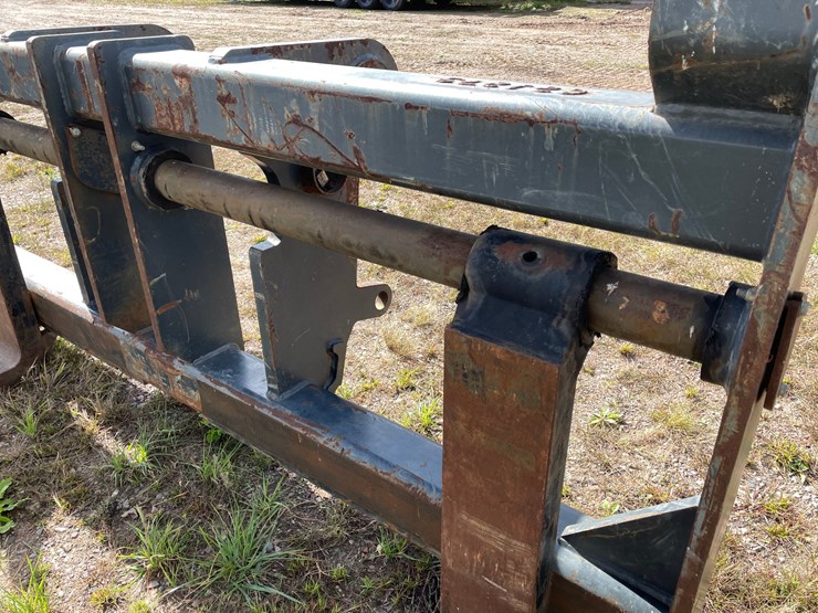 #1603-•-paladin-komatsu-wheel-loader-forks-image-9