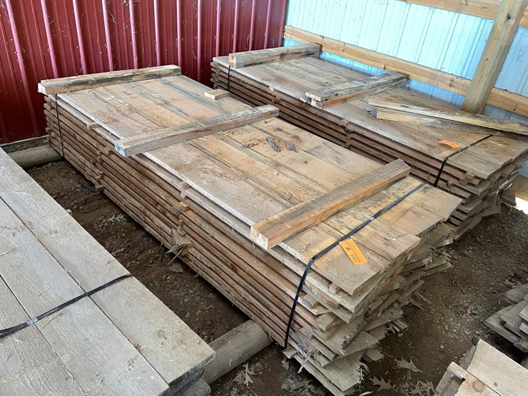 #1664-•-bundle-of-pine-boards-image-1