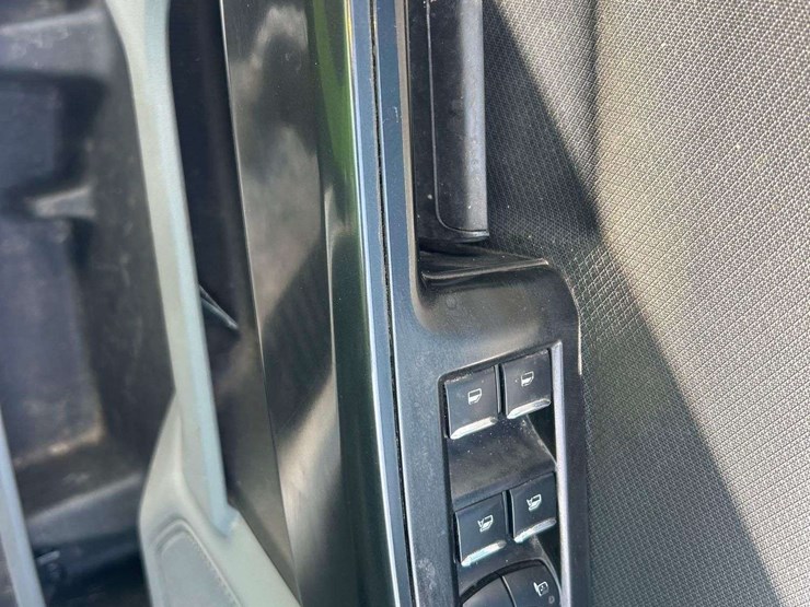 2024-ford-f150-image-12