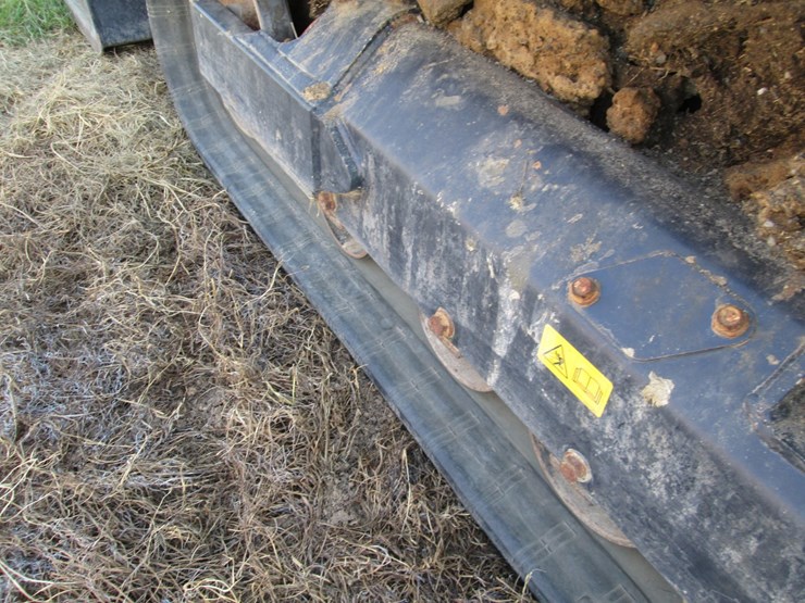 kubota-svl65-image-9
