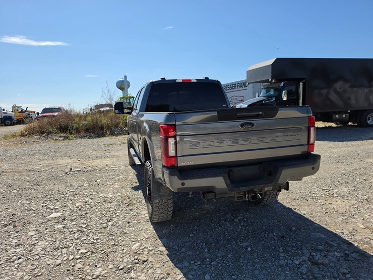 2022-ford-f250-image-11