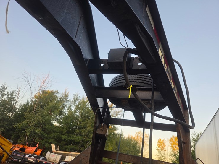 2018-big-tex-25gn-image-11