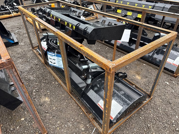 #6047-•-agt-84"-skid-steer-4-way-angle-blade-image-4