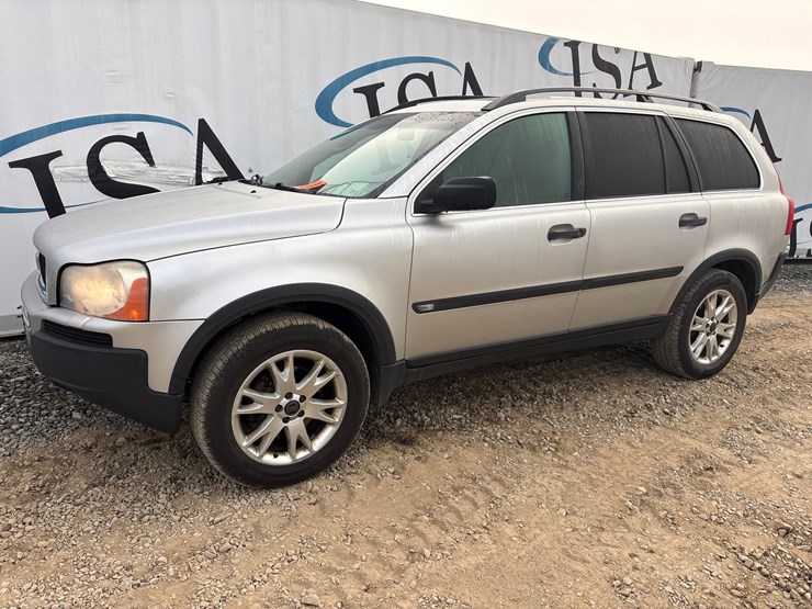 2004-volvo-xc90-image-1