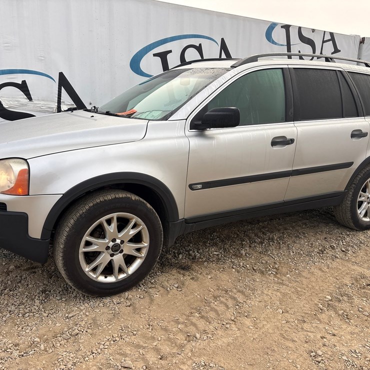 2004 VOLVO XC90
