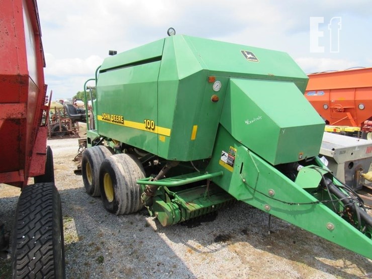 1998-john-deere-100-image-1