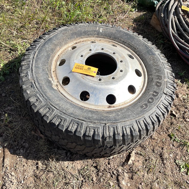 #1648 • Alcoa 10-Bolt Aluminum Dually Wheel with Tire