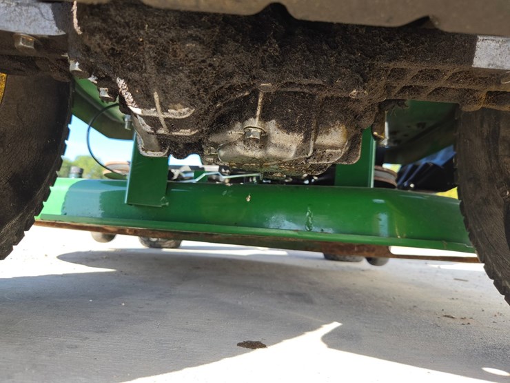 2013-john-deere-d130-image-18
