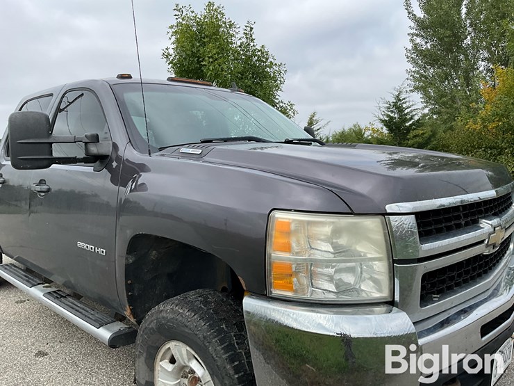 2010-chevrolet-silverado-2500hd-image-10