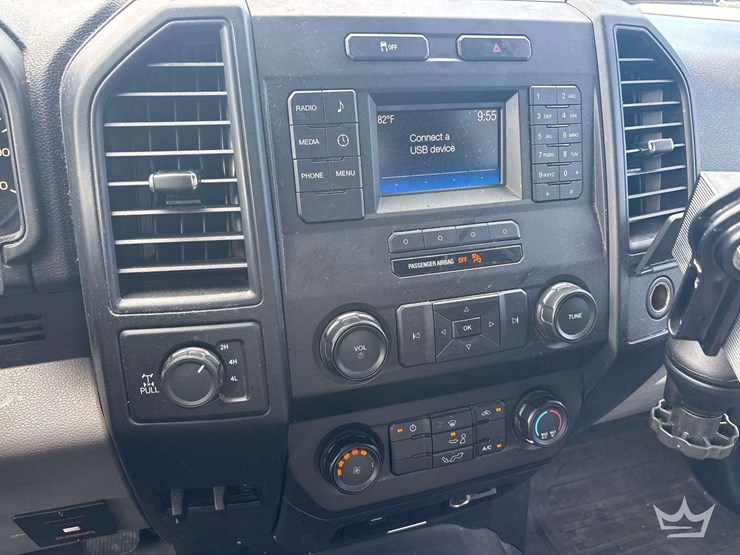 2017-ford-f150-image-16