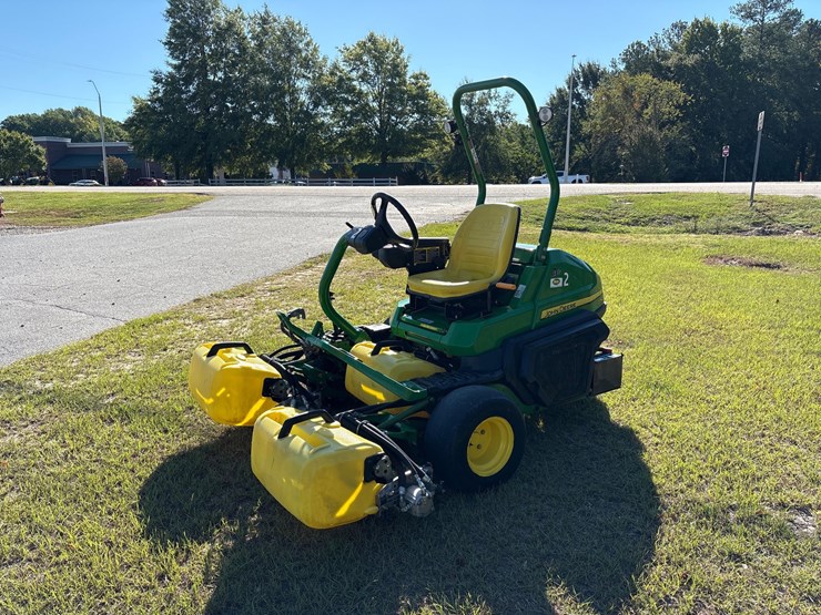 john-deere-2750-image-1