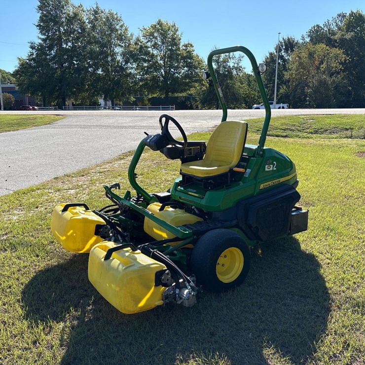 JOHN DEERE 2750