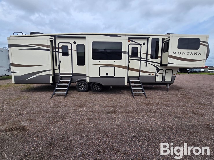 2017-keystone-montana-3730fl-5th-wheel-camper-image-4
