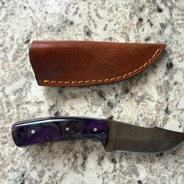 #1540 • Custom Damascus Blade Knife