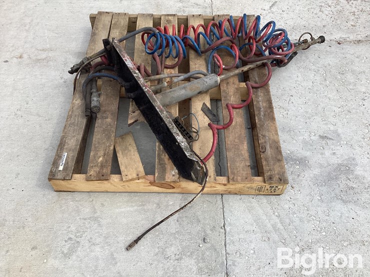pogo-stick-holder-image-1