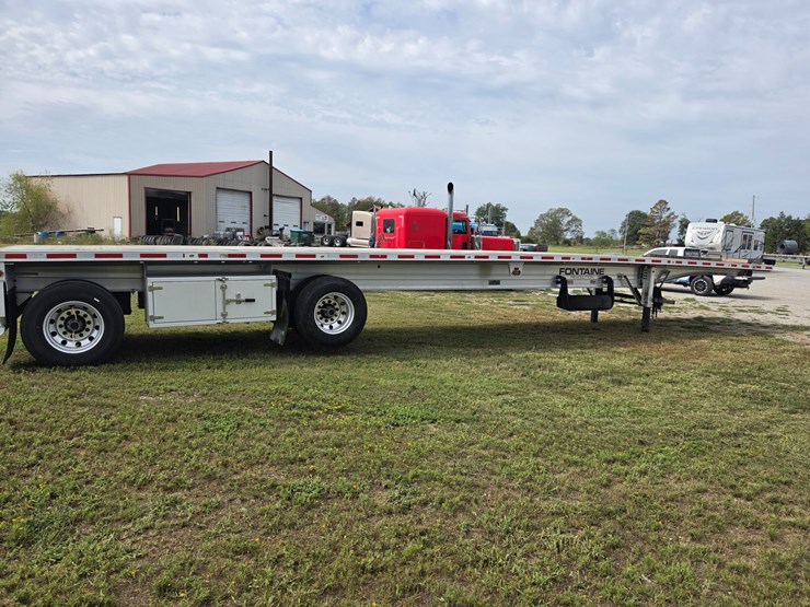 2023-fontaine-flat-bed-trailer-image-12