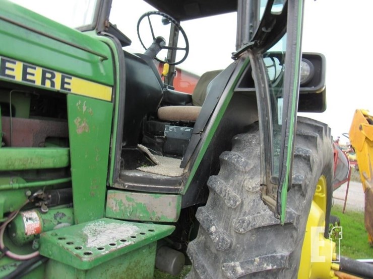john-deere-4440-image-20