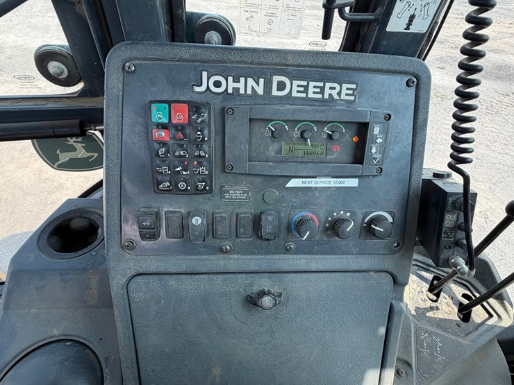 2016-deere-410l-image-71