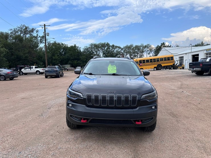 2019-jeep-cherokee-image-5