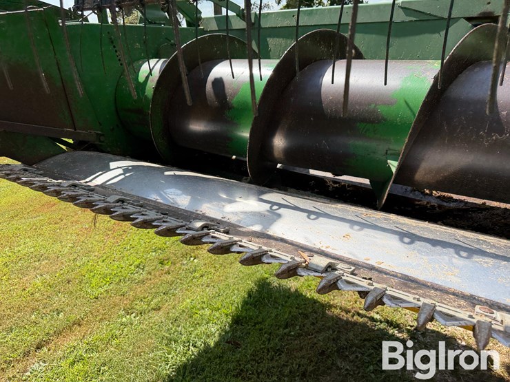 1981-john-deere-216-image-19