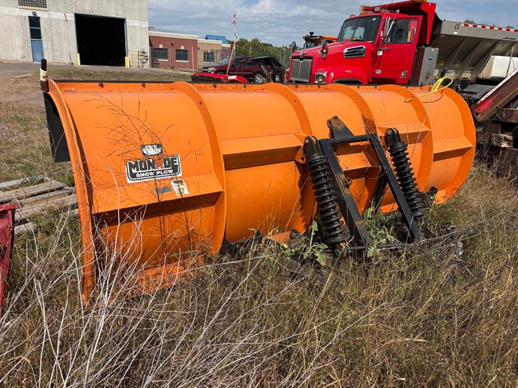 #3229-•-monroe-mp48r12-snowplow-image-4