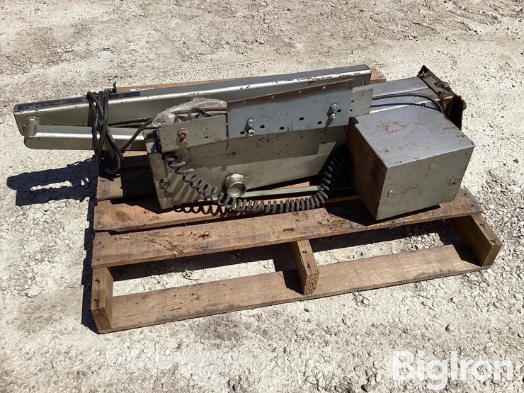 wheelchair-lift-image-18