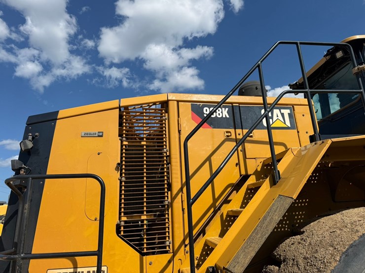 2017-caterpillar-988k-image-73