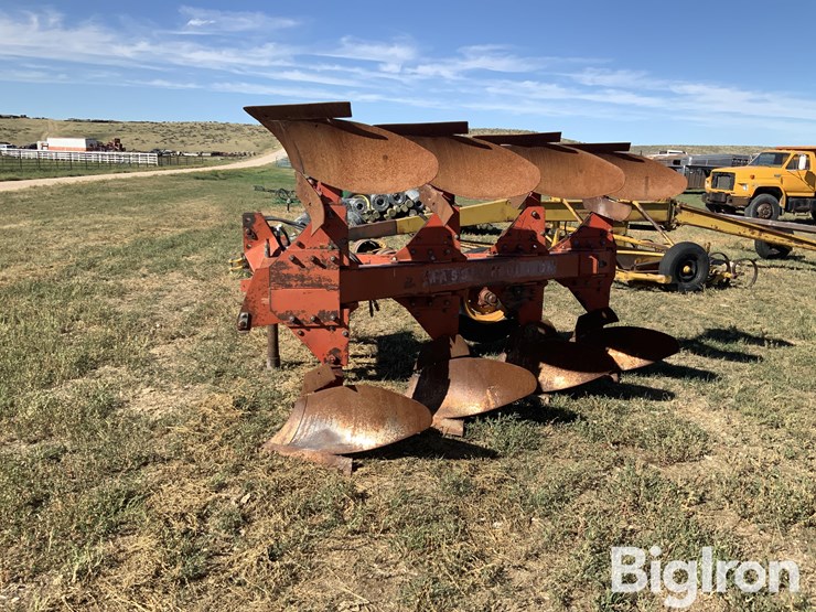 massey-ferguson-570-image-8